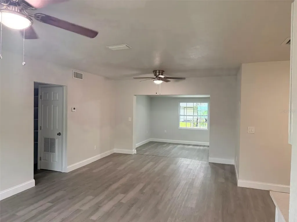 1869 W Freeman Place Citrus Springs FL 34434