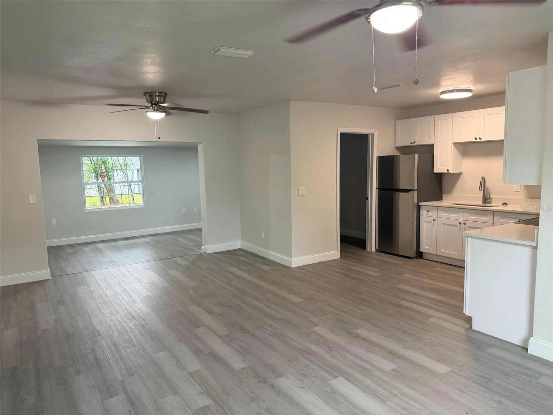 1869 W Freeman Place Citrus Springs FL 34434