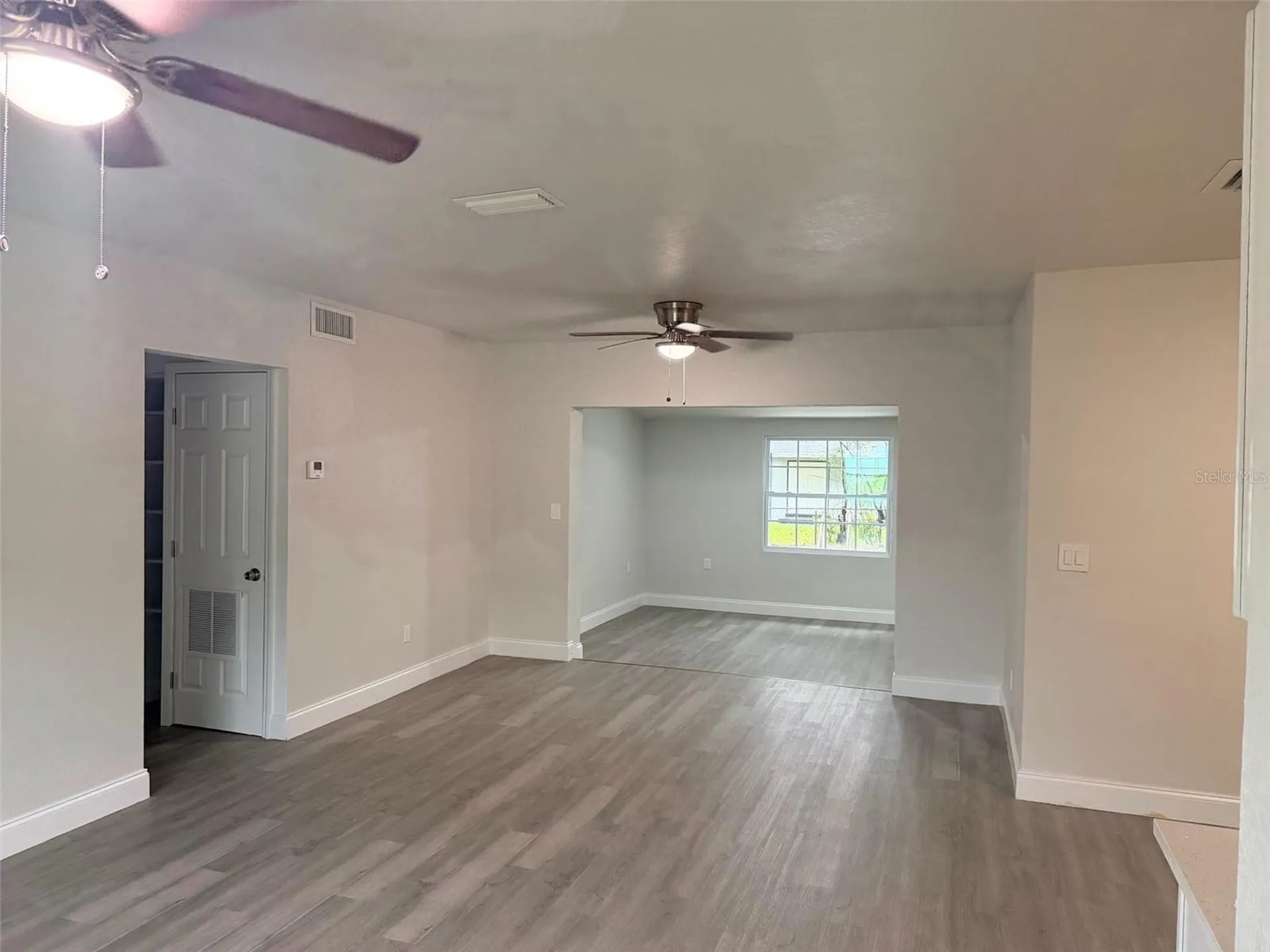 1869 W Freeman Place Citrus Springs FL 34434