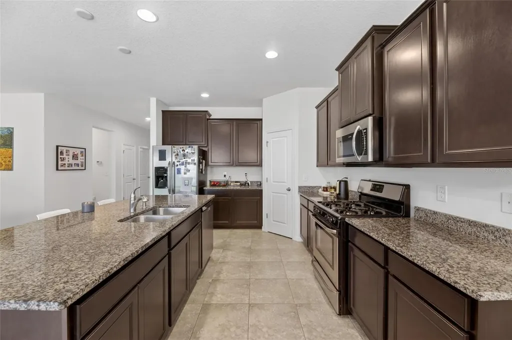 6309 Shadowlake Drive Apollo Beach FL 33572