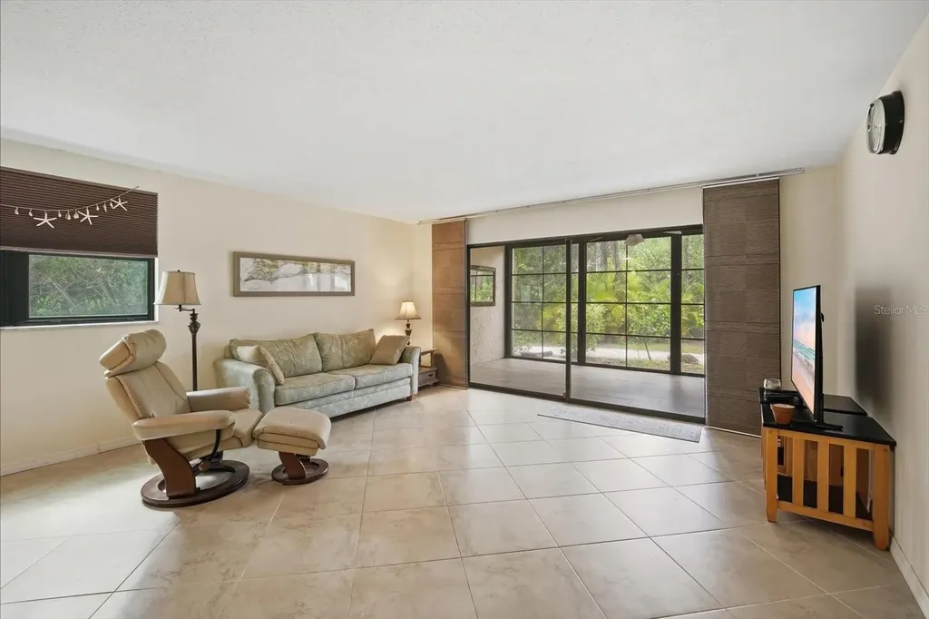 169 Pinehurst Drive Bradenton FL 34210
