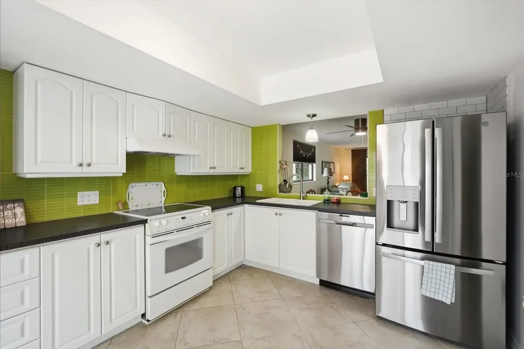 169 Pinehurst Drive Bradenton FL 34210