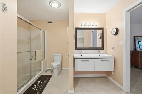 169 Pinehurst Drive Bradenton FL 34210