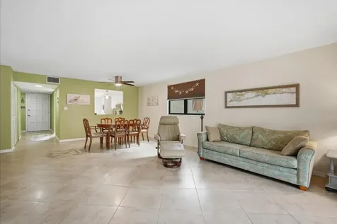 169 Pinehurst Drive Bradenton FL 34210