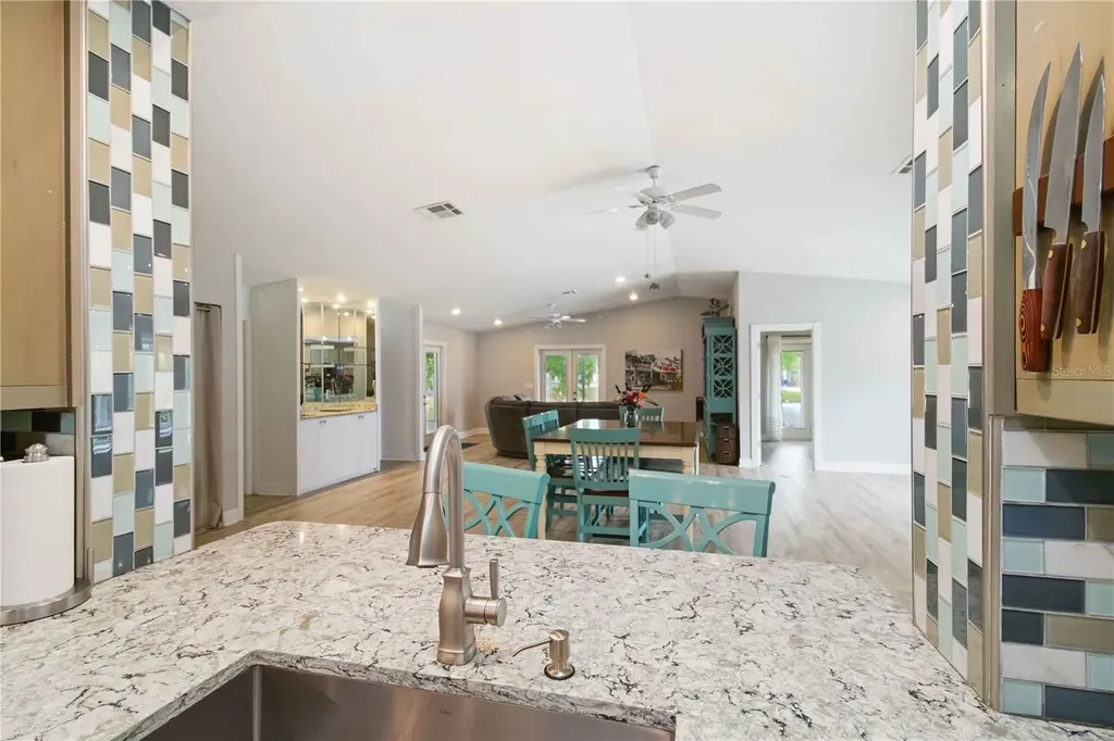 907 69th Street NW Bradenton FL 34209
