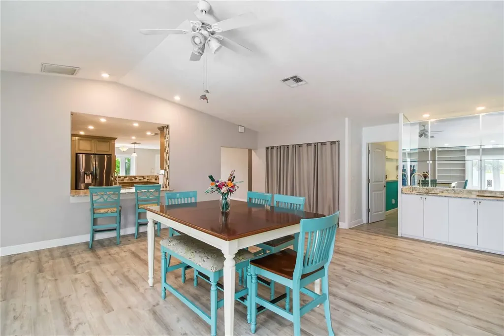 907 69th Street NW Bradenton FL 34209