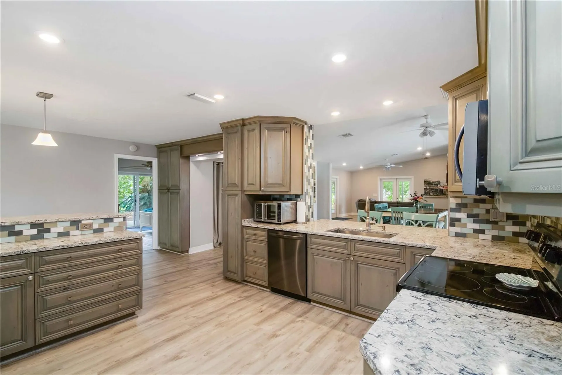 907 69th Street NW Bradenton FL 34209