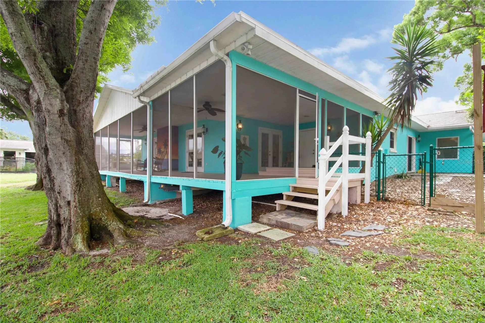 907 69th Street NW Bradenton FL 34209