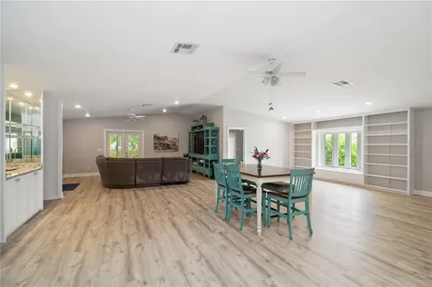 907 69th Street NW Bradenton FL 34209