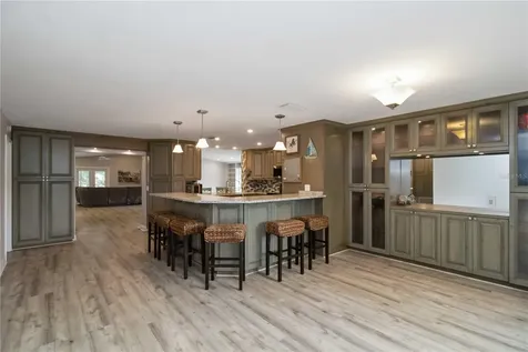 907 69th Street NW Bradenton FL 34209