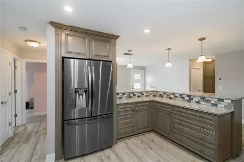 907 69th Street NW Bradenton FL 34209
