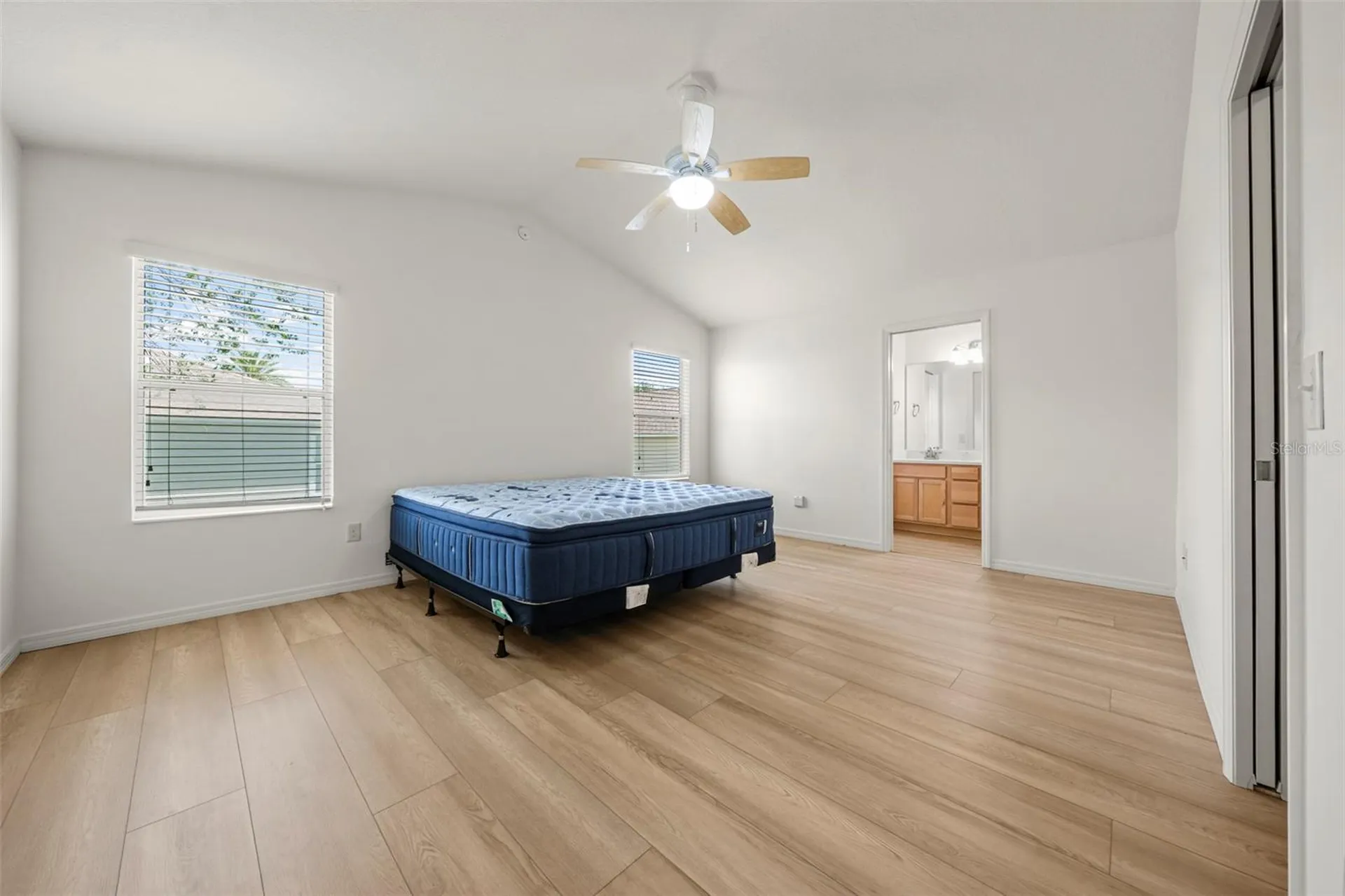 2418 Hopespring Loop The Villages FL 32162