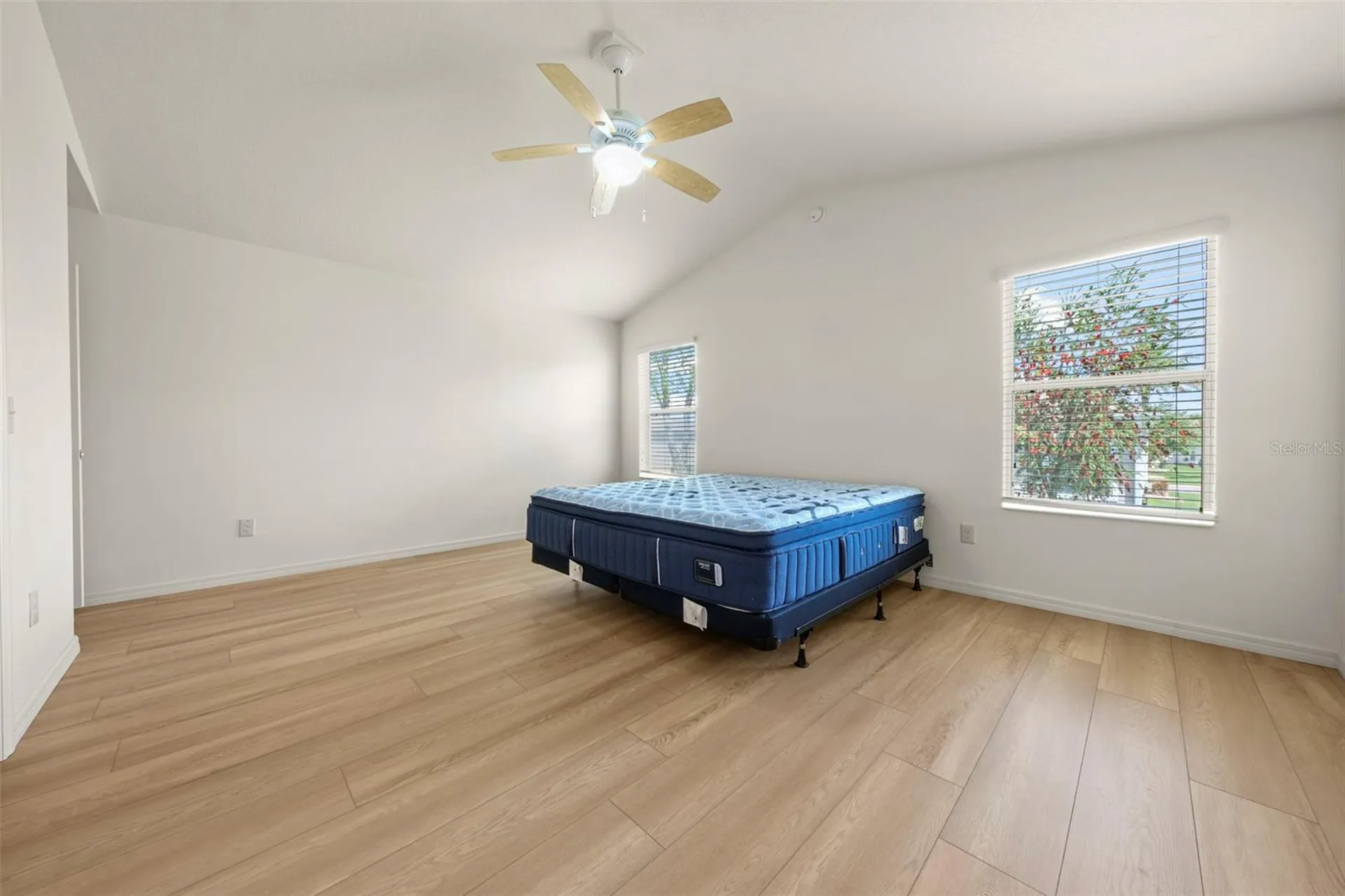 2418 Hopespring Loop The Villages FL 32162