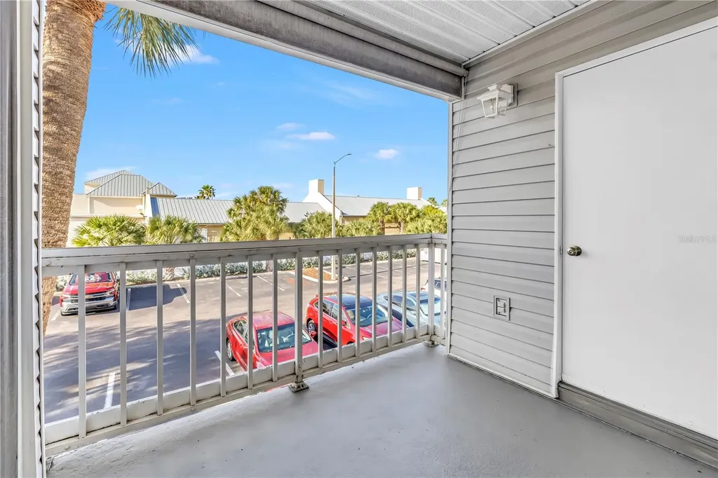 6939 Stones Throw Circle N St Petersburg FL 33710