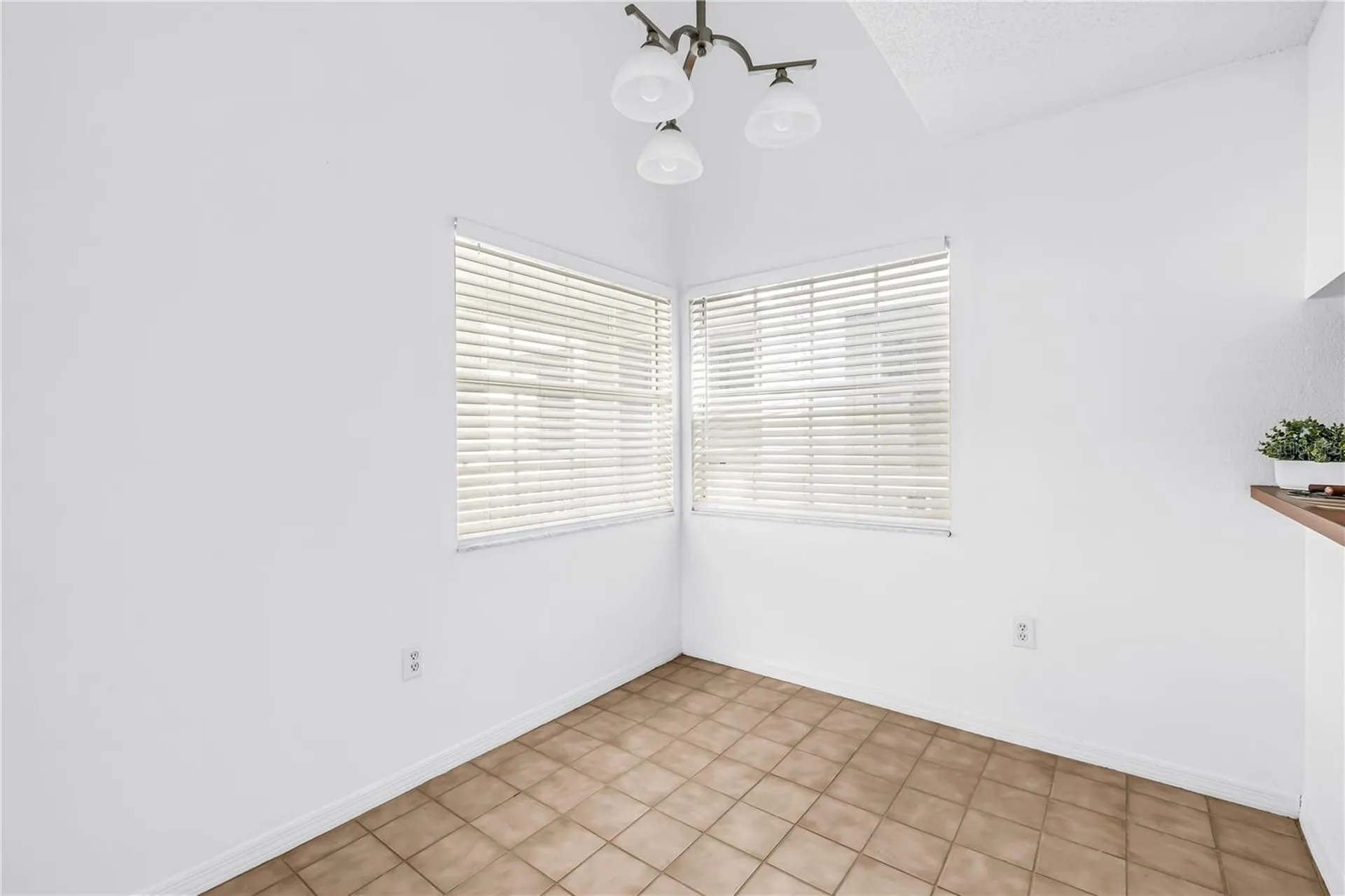 6939 Stones Throw Circle N St Petersburg FL 33710
