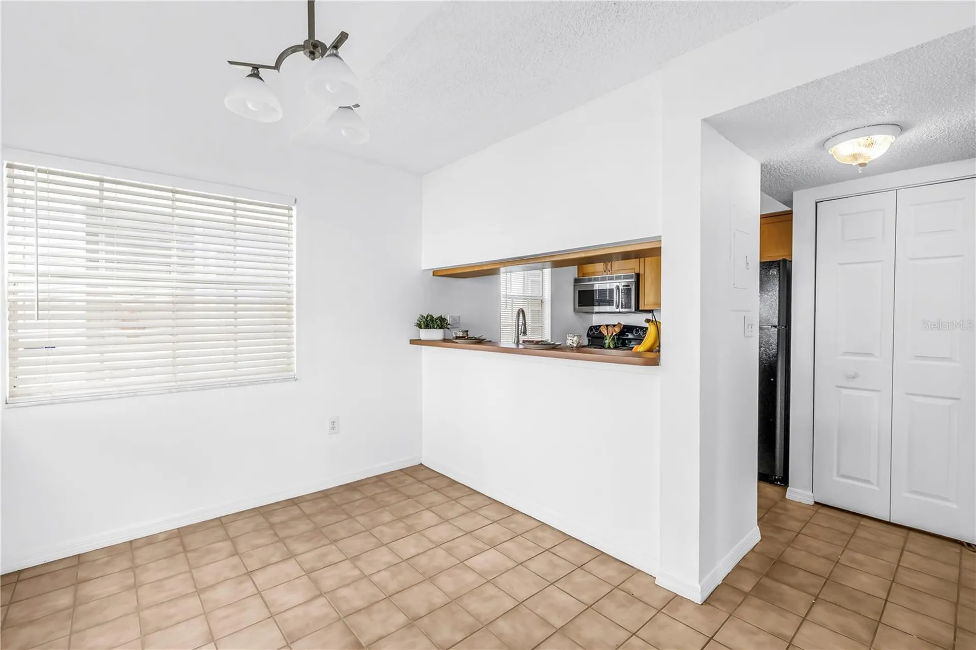 6939 Stones Throw Circle N St Petersburg FL 33710