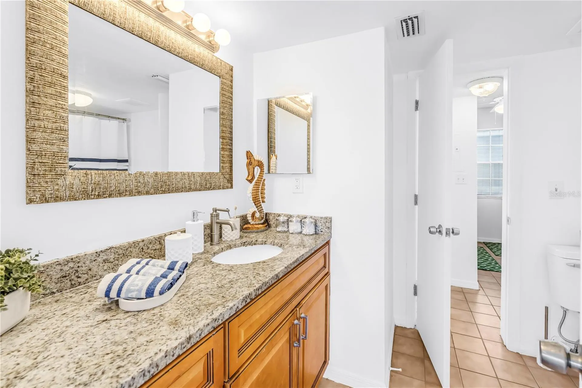 6939 Stones Throw Circle N St Petersburg FL 33710