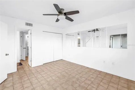 6939 Stones Throw Circle N St Petersburg FL 33710