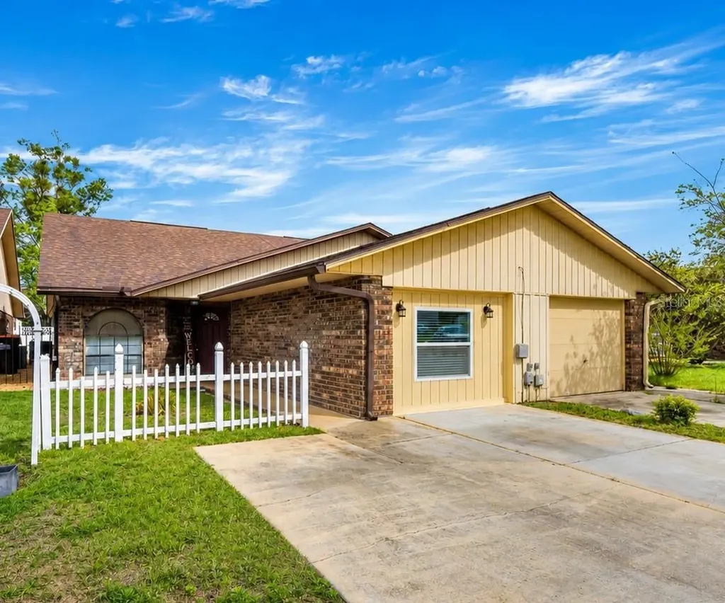 7799 NE 20th Court Ocala FL 34479