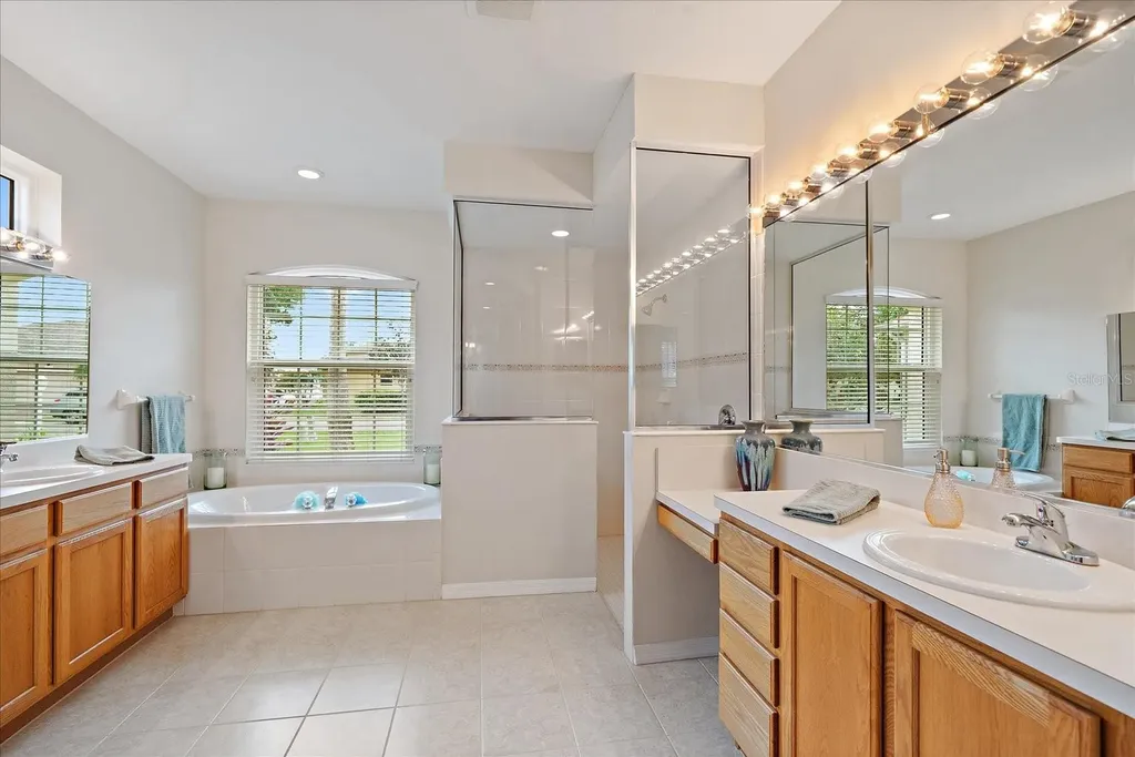 6651 63rd Terrace E Bradenton FL 34203