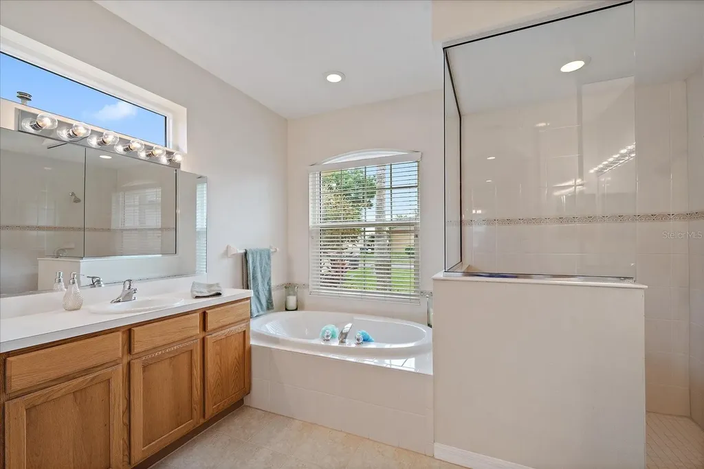 6651 63rd Terrace E Bradenton FL 34203