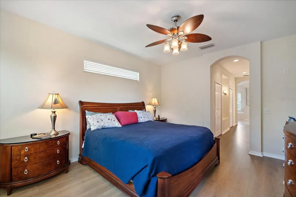 6651 63rd Terrace E Bradenton FL 34203