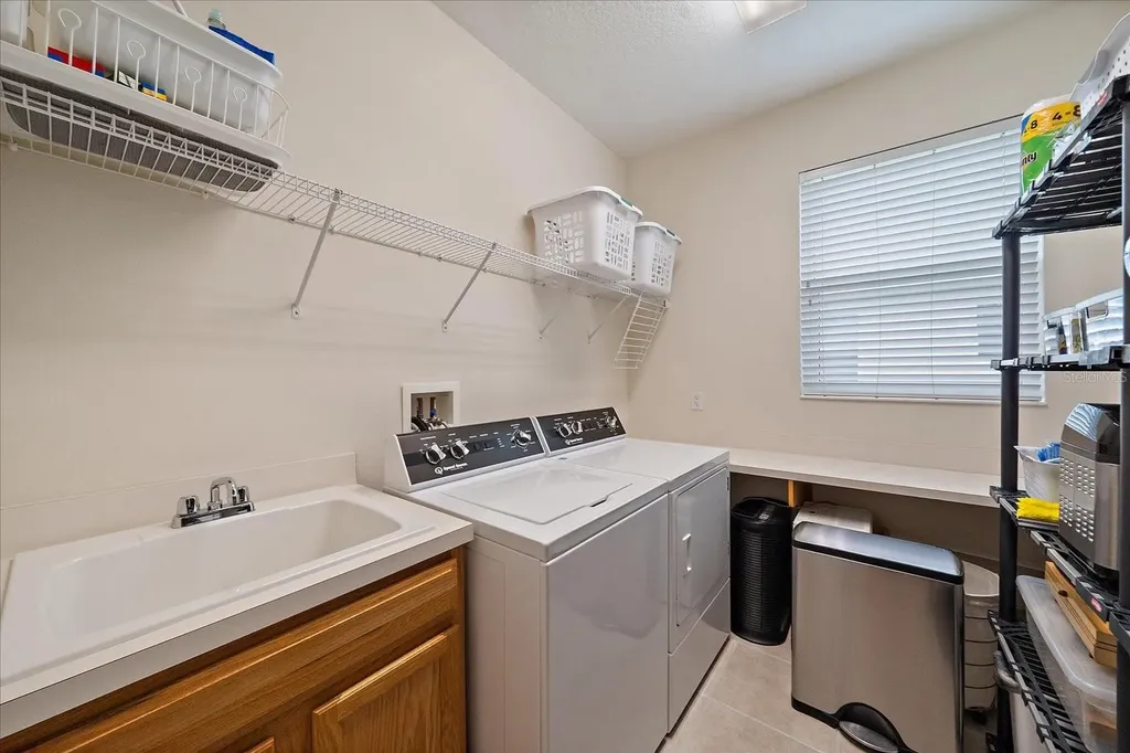 6651 63rd Terrace E Bradenton FL 34203