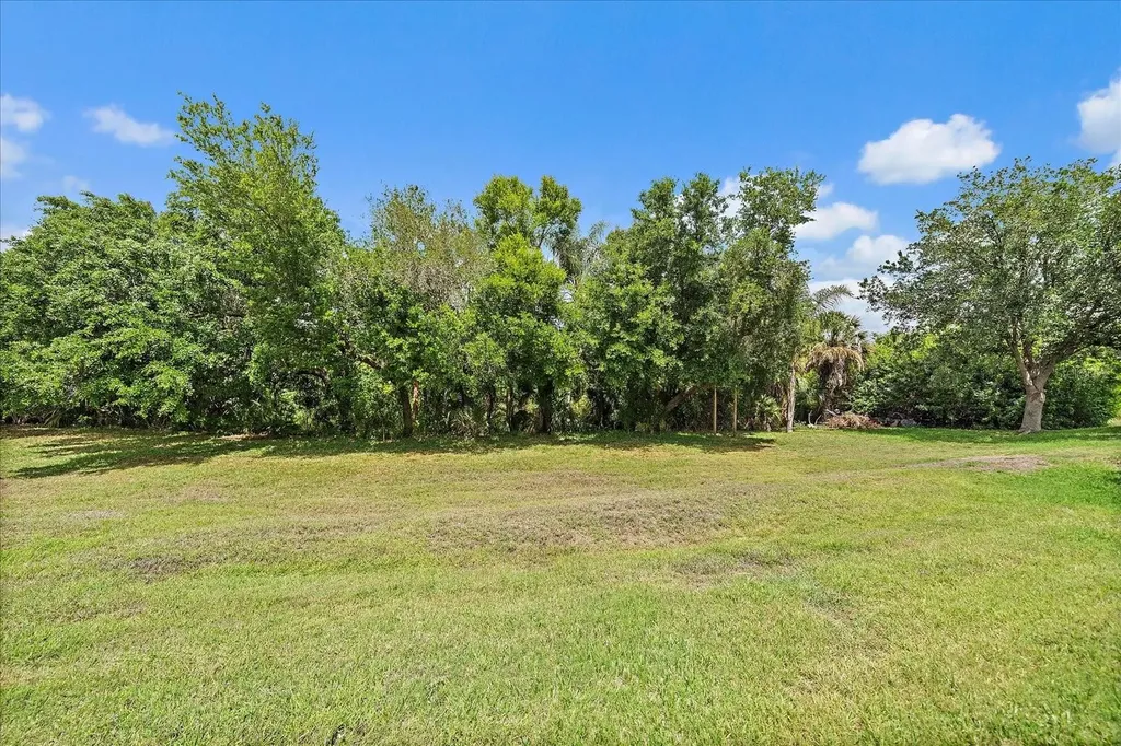 6651 63rd Terrace E Bradenton FL 34203