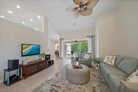 6651 63rd Terrace E Bradenton FL 34203