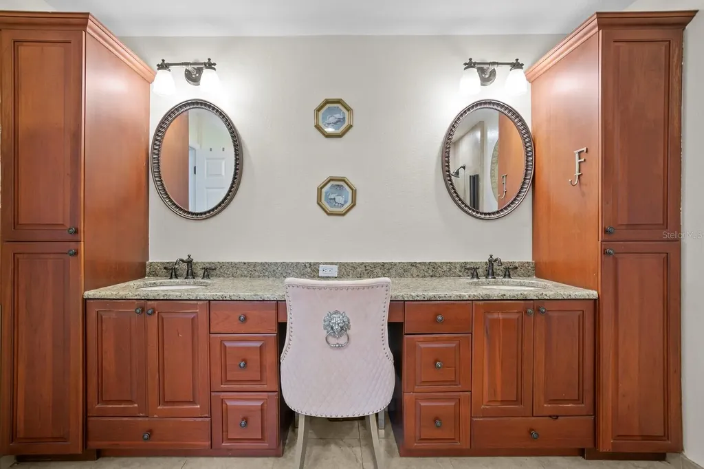 11504 Moffat Place Temple Terrace FL 33617