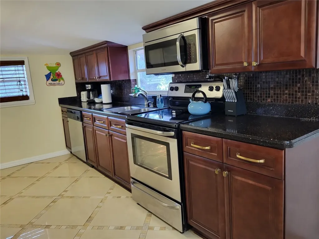 232 Cypress Street Tarpon Springs FL 34689