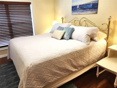 232 Cypress Street Tarpon Springs FL 34689
