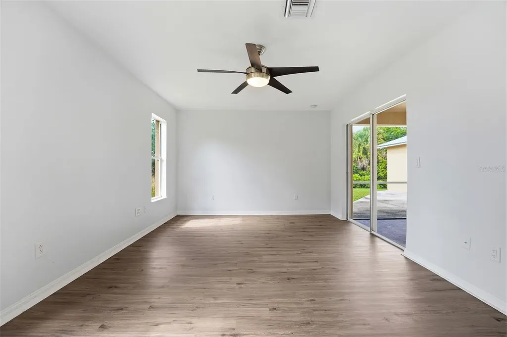 2637 Courtland Avenue North Port FL 34286