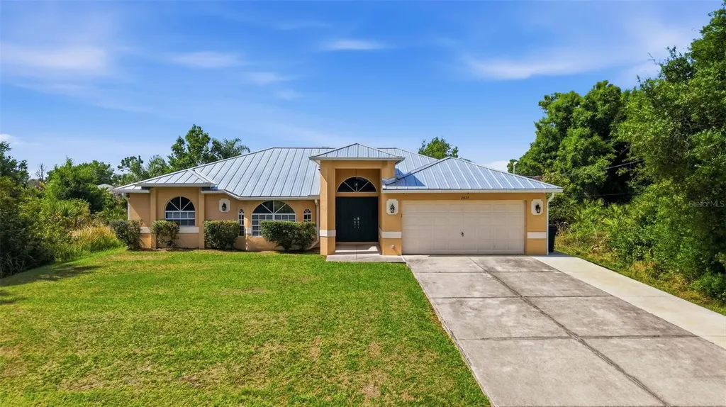 2637 Courtland Avenue North Port FL 34286