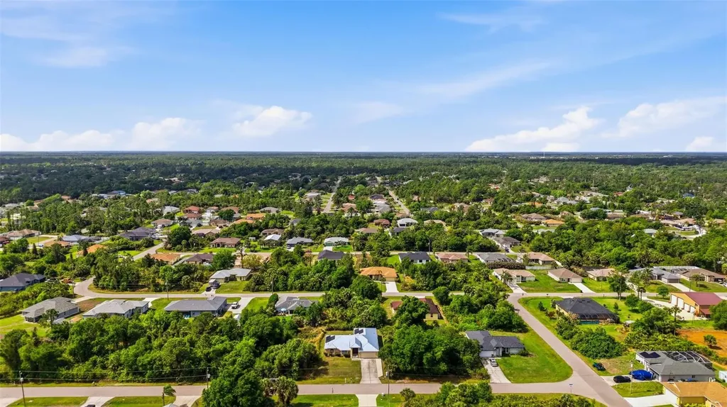 2637 Courtland Avenue North Port FL 34286