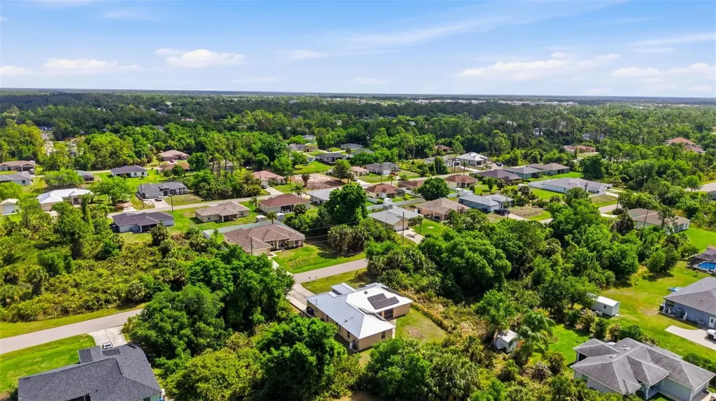 2637 Courtland Avenue North Port FL 34286