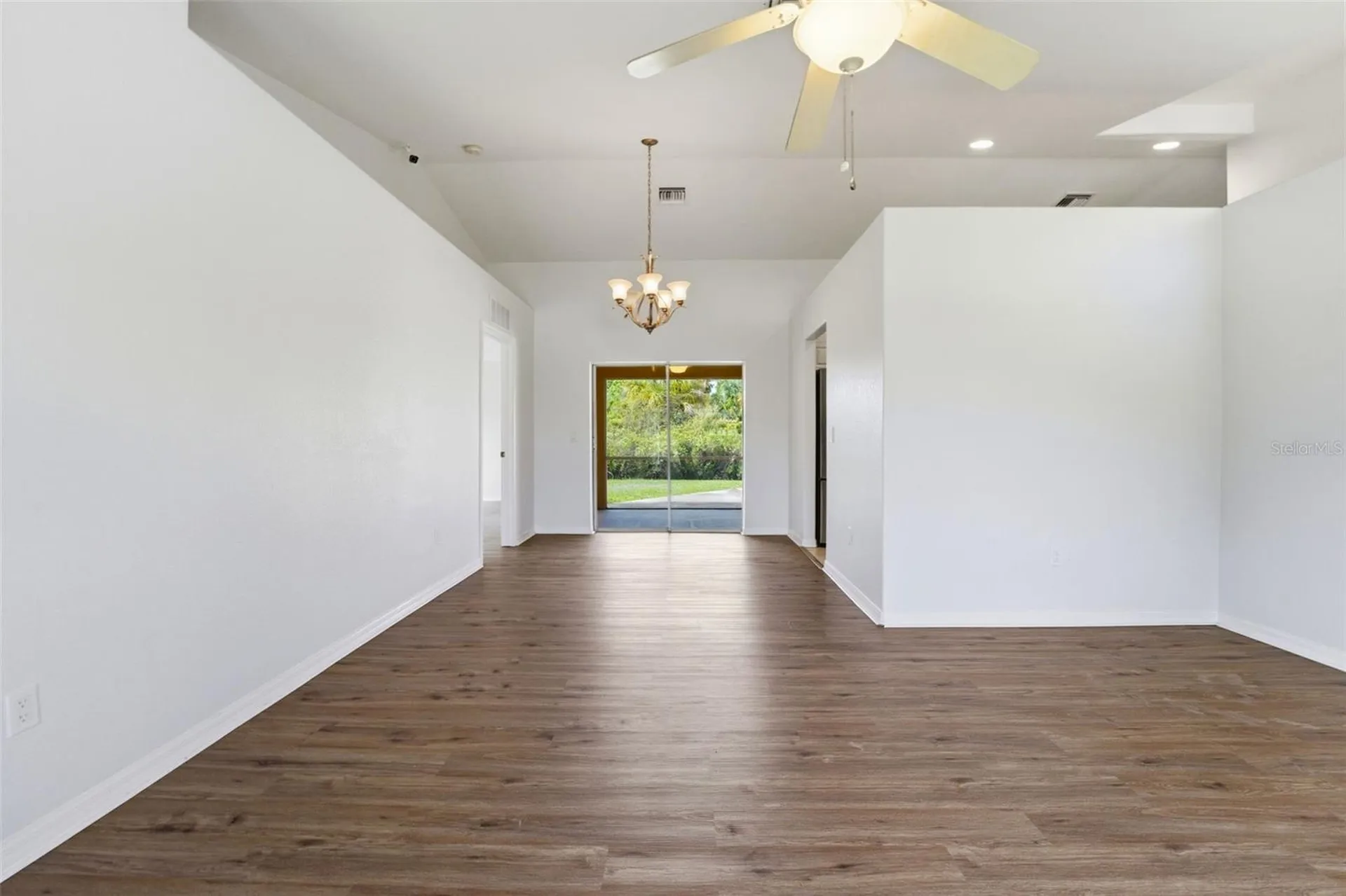 2637 Courtland Avenue North Port FL 34286