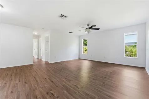 2637 Courtland Avenue North Port FL 34286