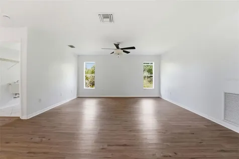 2637 Courtland Avenue North Port FL 34286