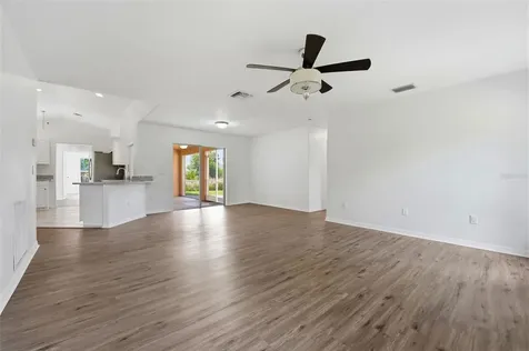 2637 Courtland Avenue North Port FL 34286