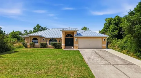 2637 Courtland Avenue North Port FL 34286