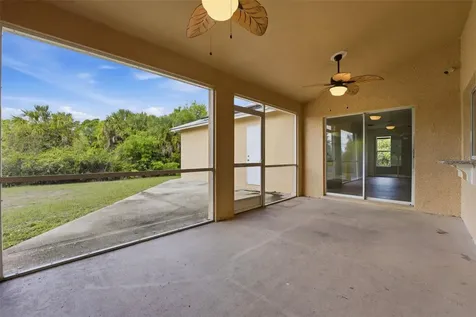 2637 Courtland Avenue North Port FL 34286