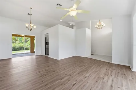 2637 Courtland Avenue North Port FL 34286