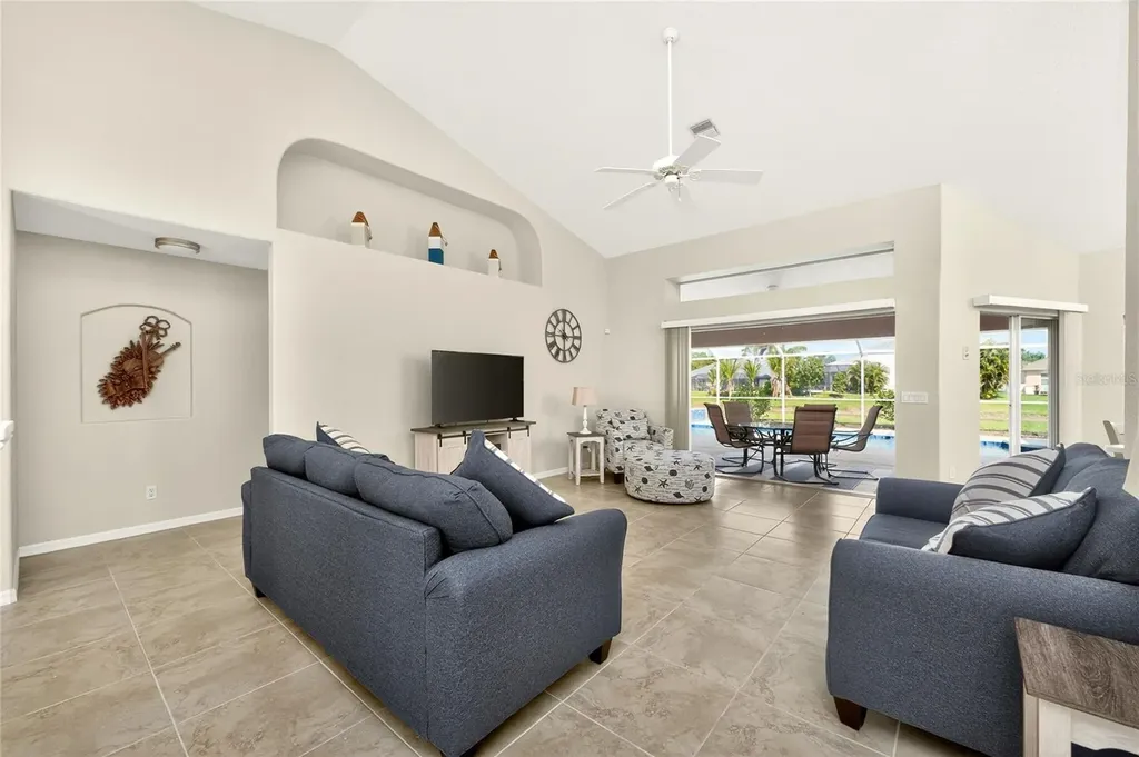 1054 Boundary Boulevard Rotonda West FL 33947