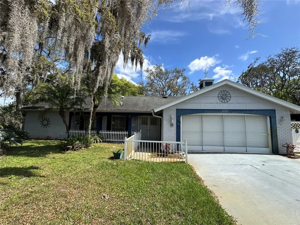 8809 Avondale Lane Hudson FL 34667