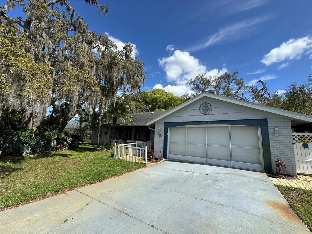 8809 Avondale Lane Hudson FL 34667