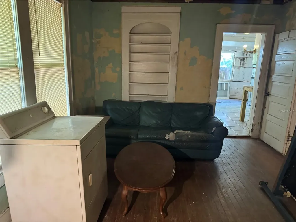 707 S Prospect Avenue Clearwater FL 33756