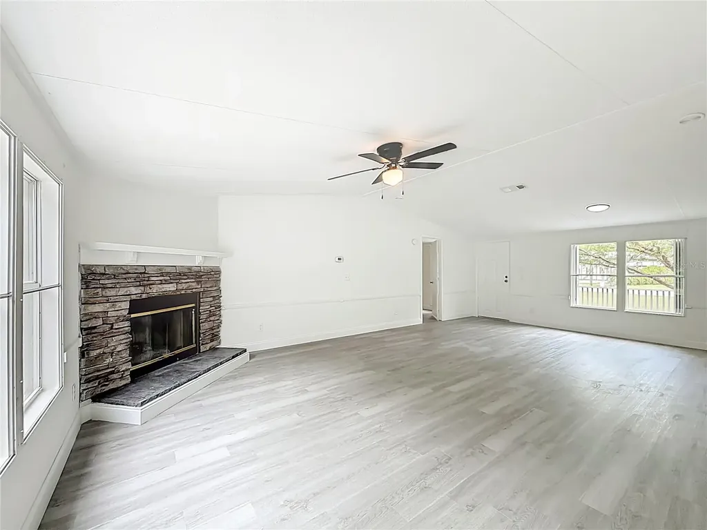 8331 County Road 109 Lady Lake FL 32159