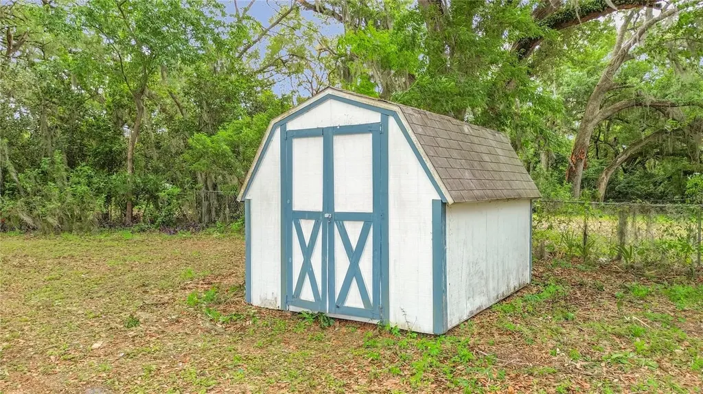 8331 County Road 109 Lady Lake FL 32159