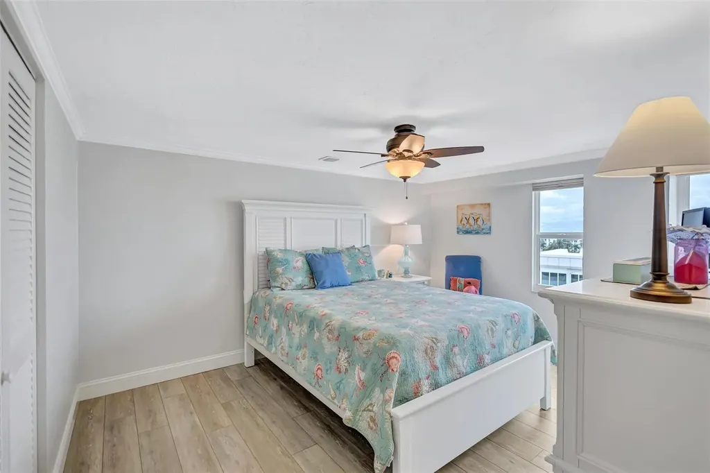 6140 Midnight Pass Road Sarasota FL 34242